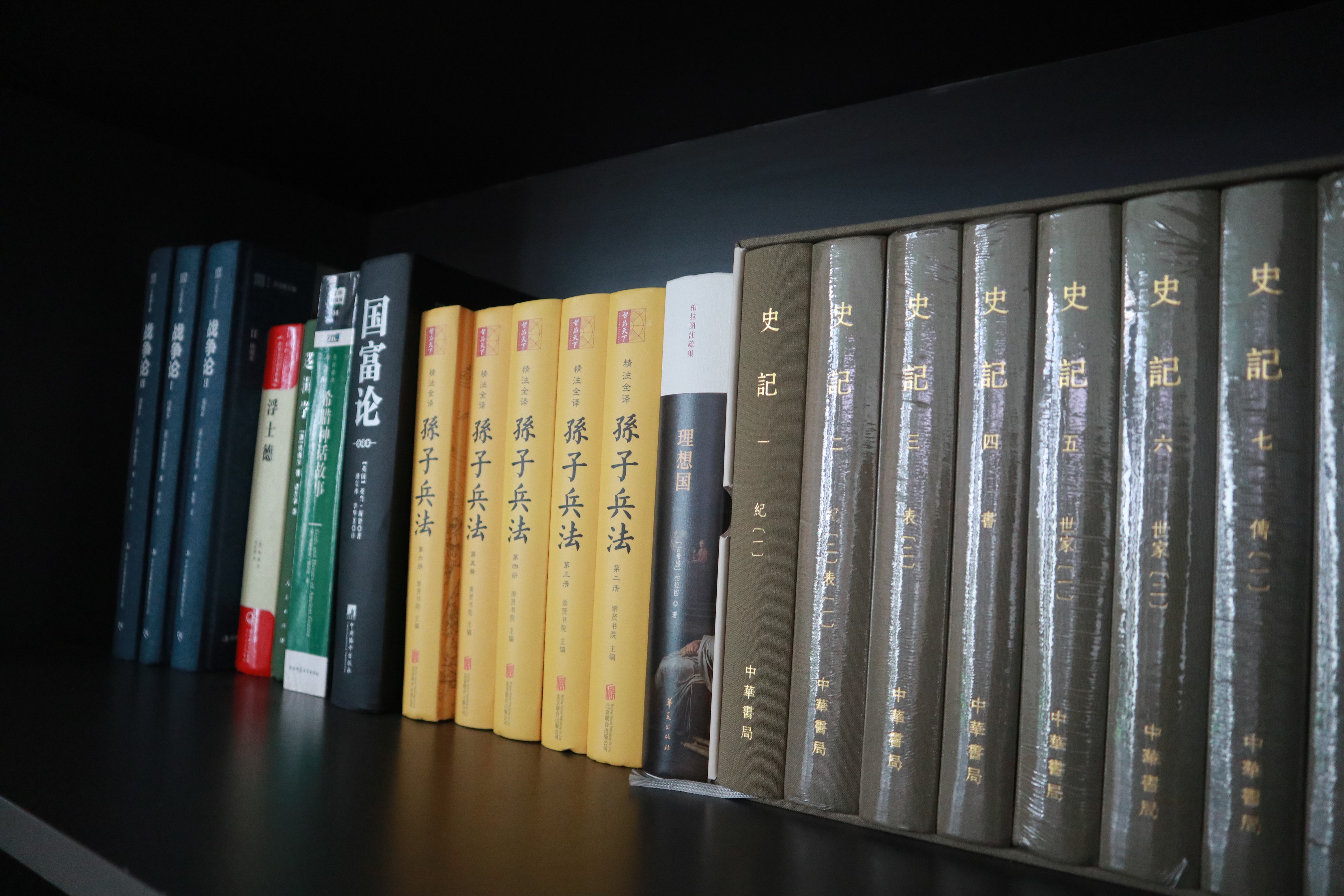 企業(yè)書香 | 寶開新建職工書屋，“小書屋”構(gòu)建精神“大家園”